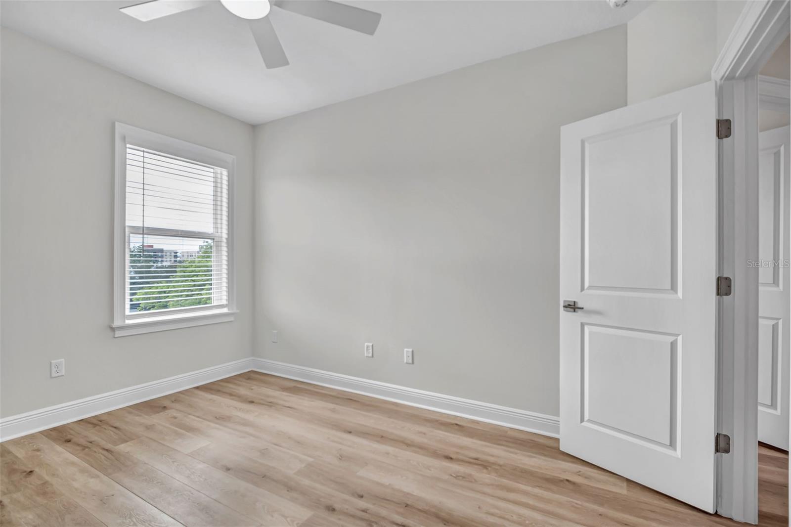 208 W FRANCES AVE #3 — photo 22