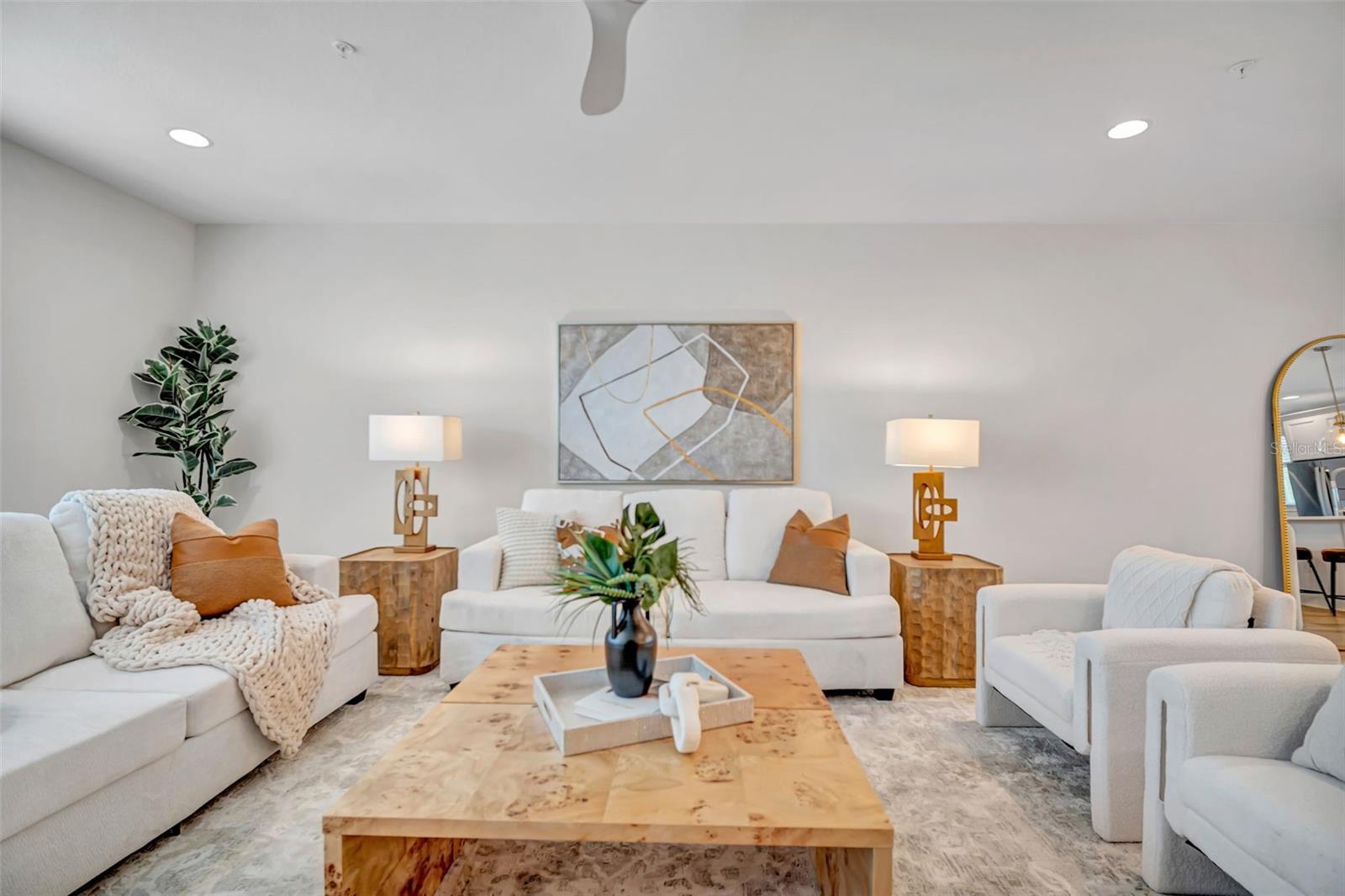 208 W FRANCES AVE #3 — photo 44