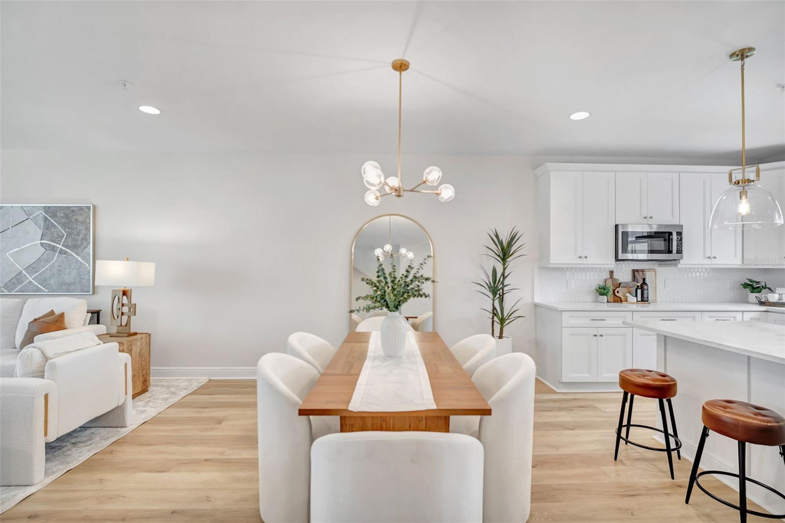 208 W FRANCES AVE #3 — photo 8