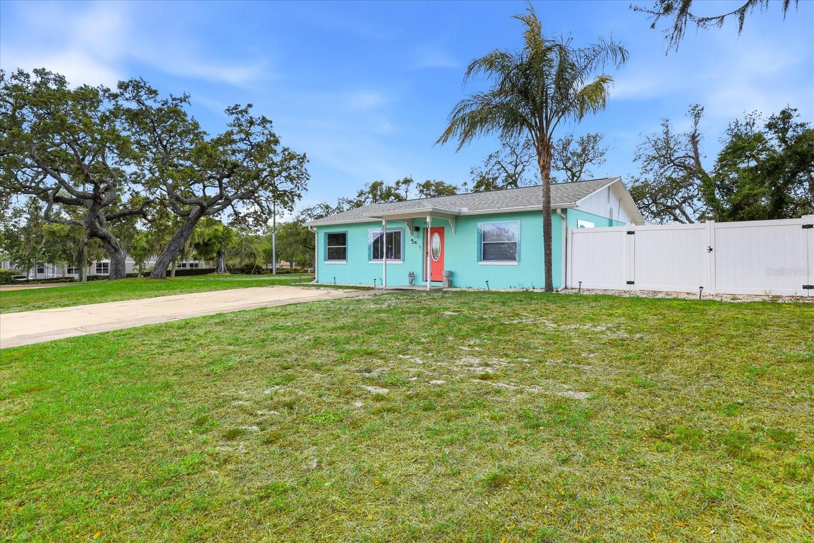 712 S GLENWOOD AVE — photo 45