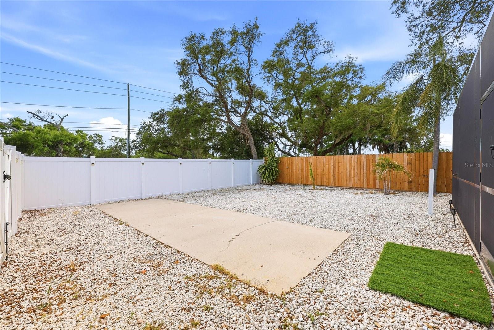 712 S GLENWOOD AVE — photo 37