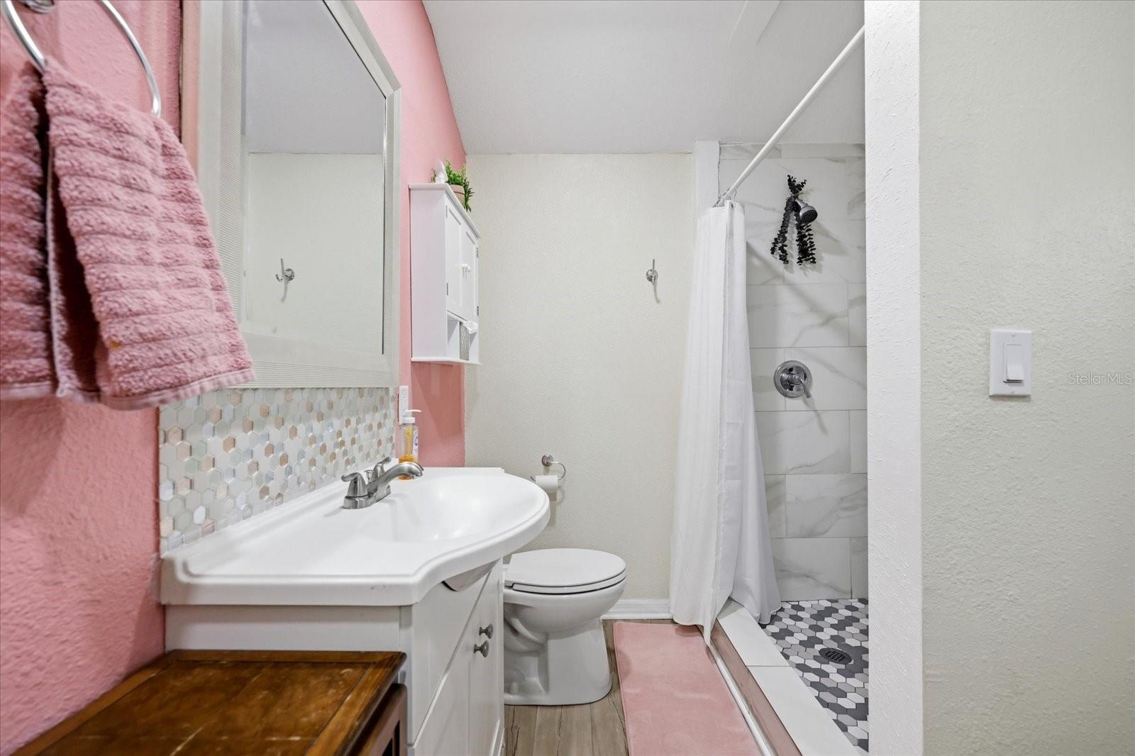 712 S GLENWOOD AVE — photo 24