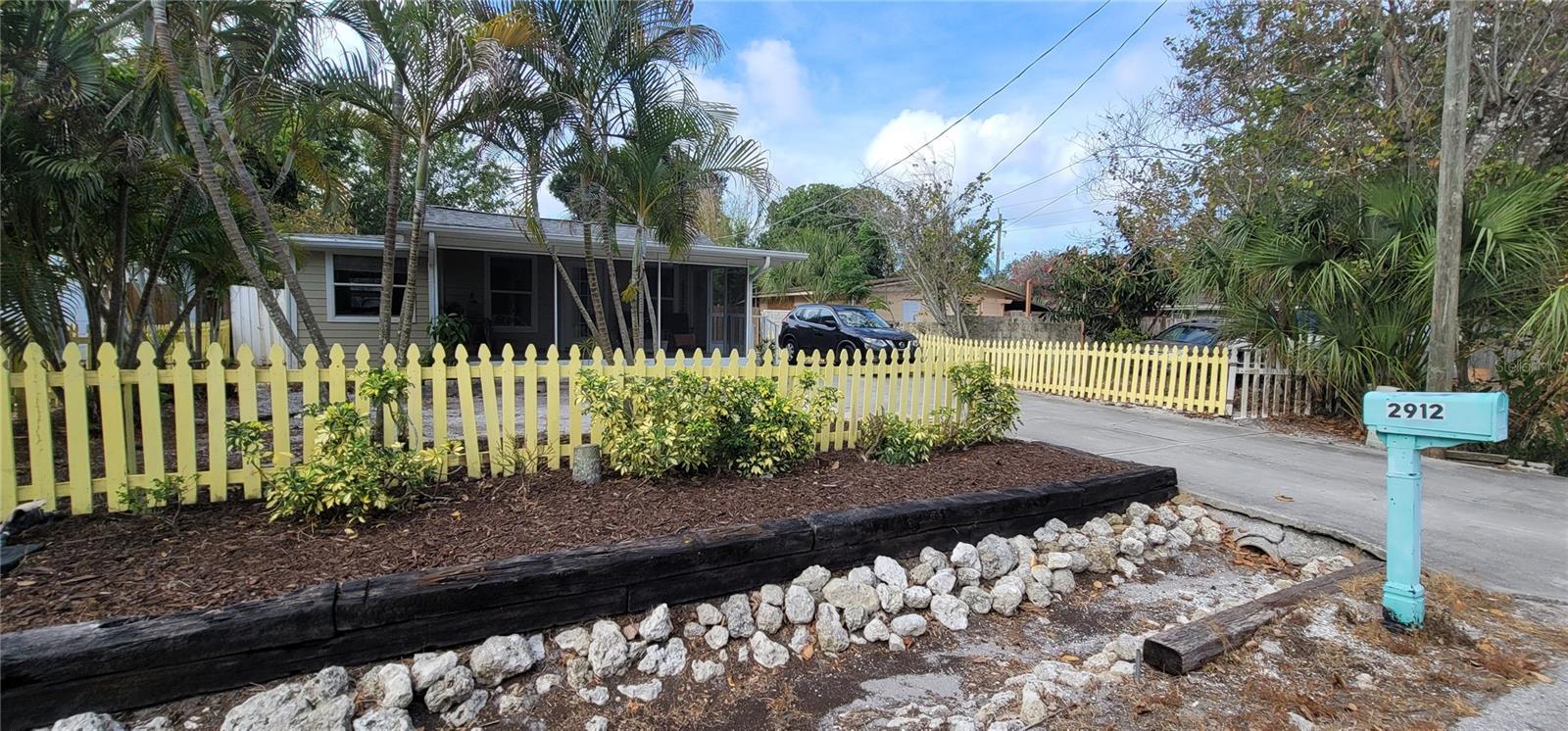 2912 HAWTHORNE ST — photo 2