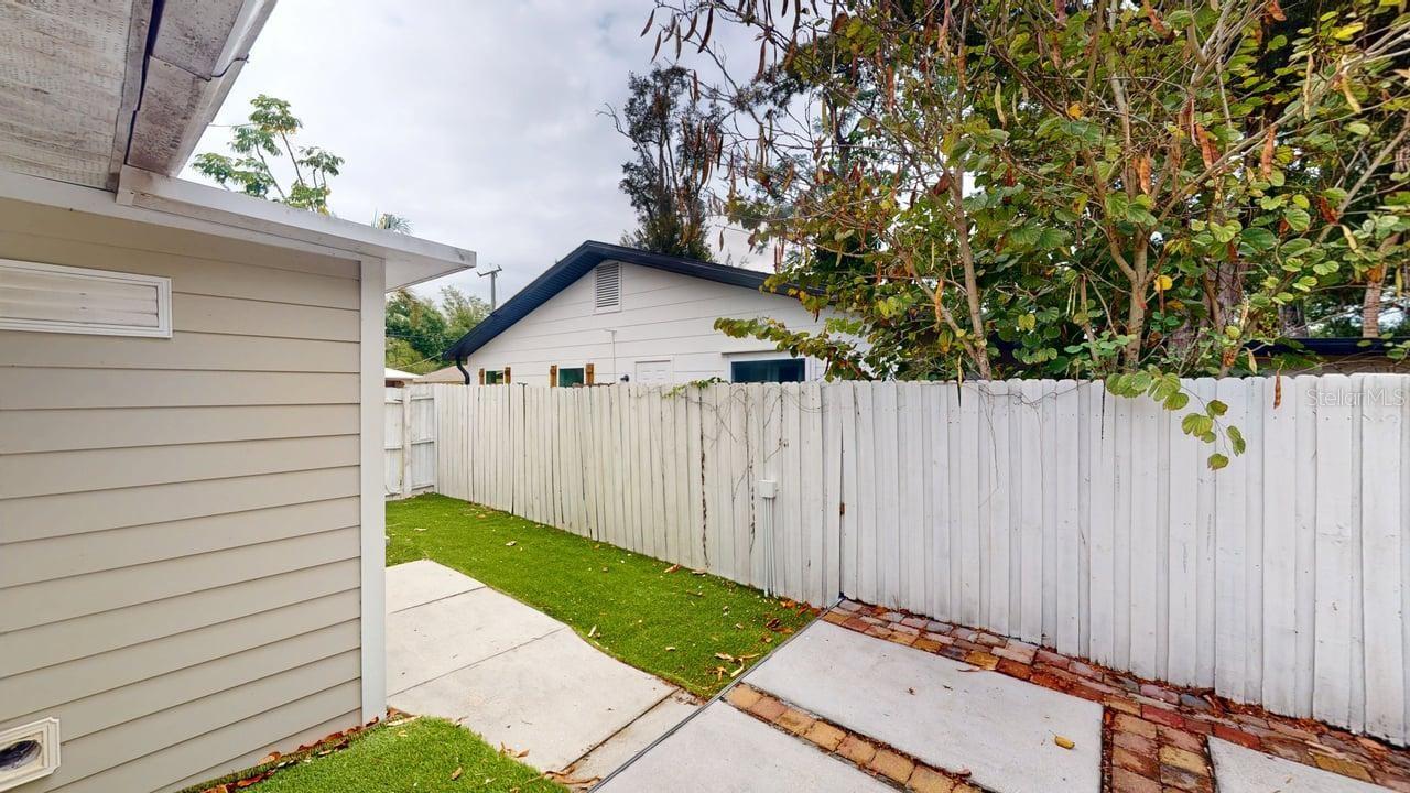 2912 HAWTHORNE ST — photo 67