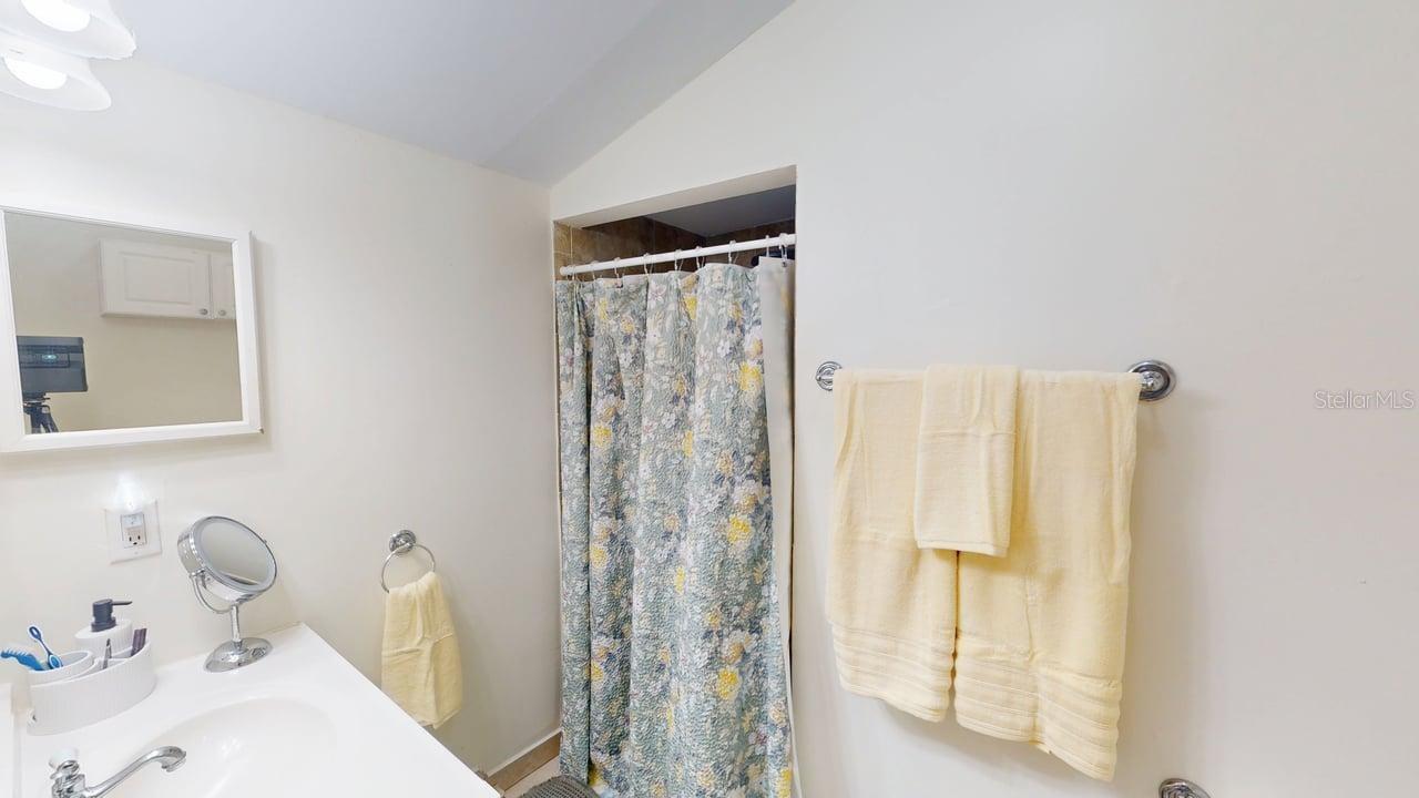 2912 HAWTHORNE ST — photo 49