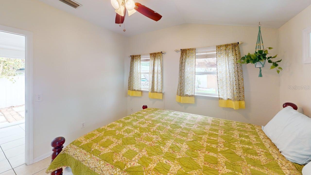 2912 HAWTHORNE ST — photo 30