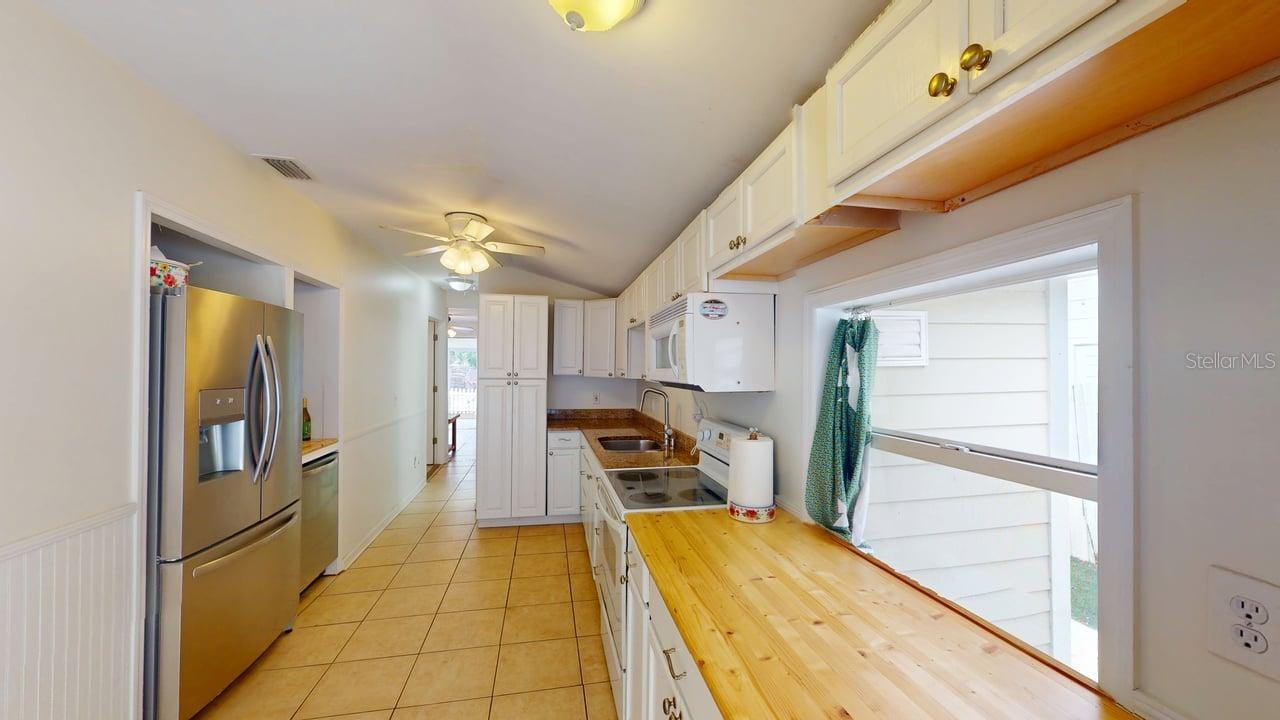 2912 HAWTHORNE ST — photo 20
