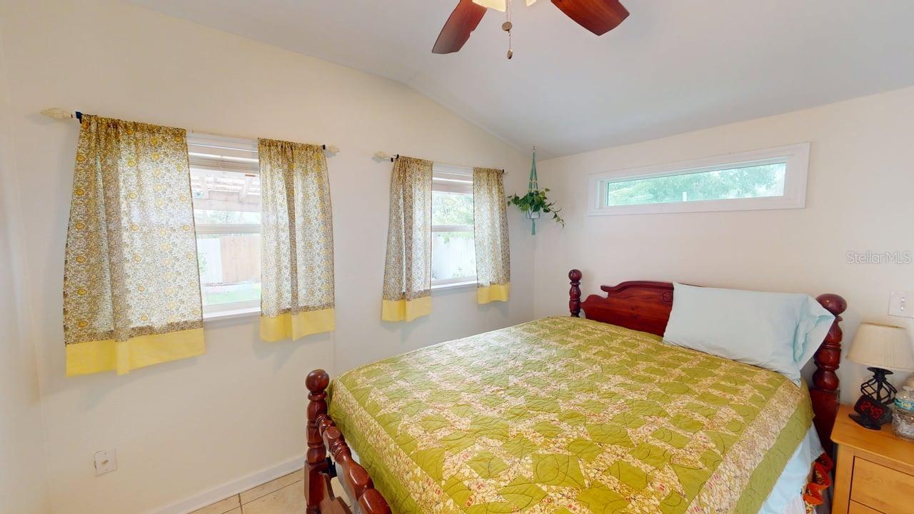 2912 HAWTHORNE ST — photo 26