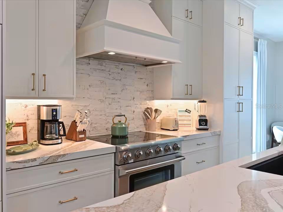 2209 AVENUE B — photo 12