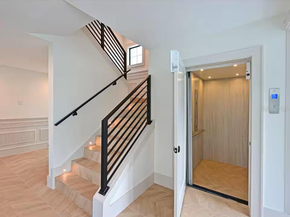 2209 AVENUE B — photo 29