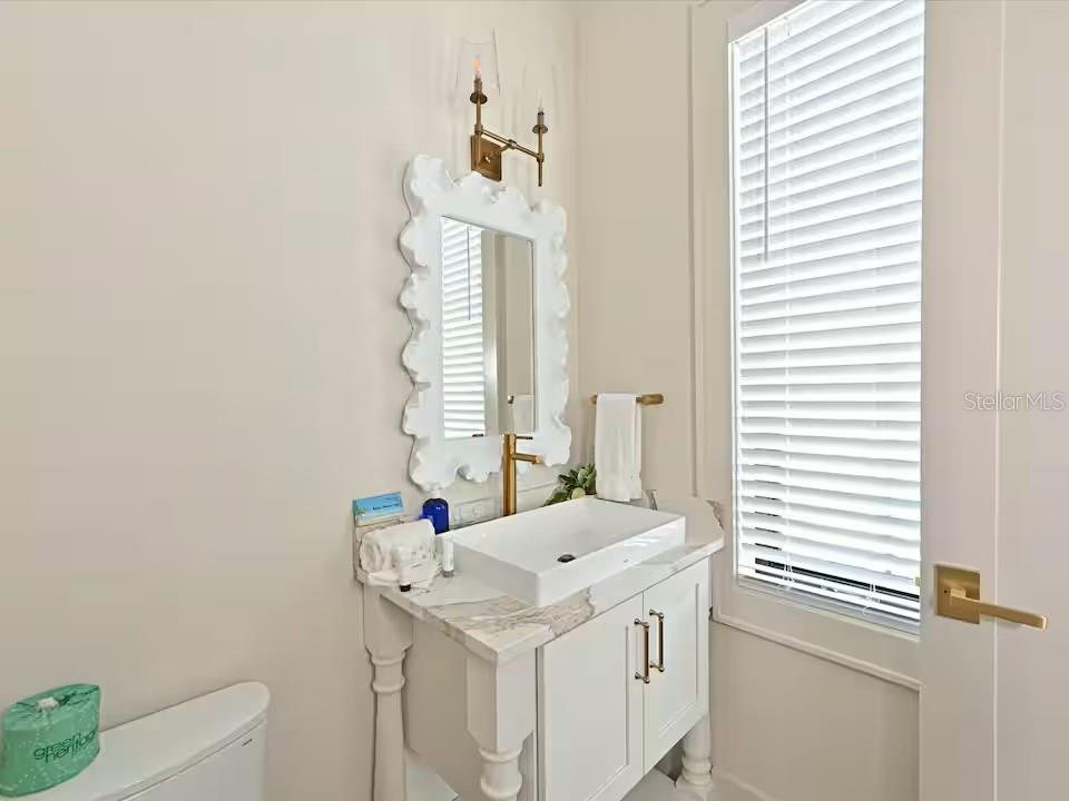 2209 AVENUE B — photo 26