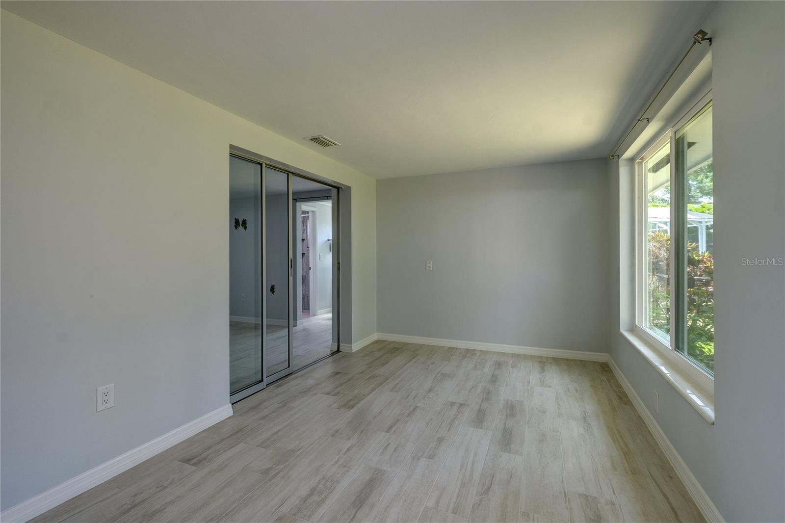 3024 CHASE CIR — photo 19