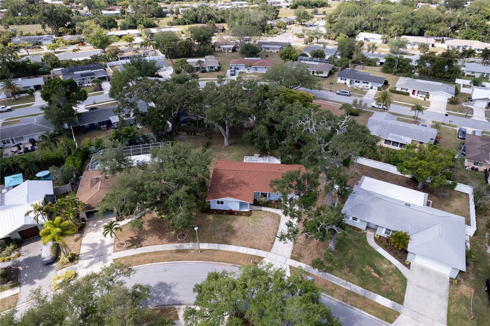 3024 CHASE CIR — photo 38