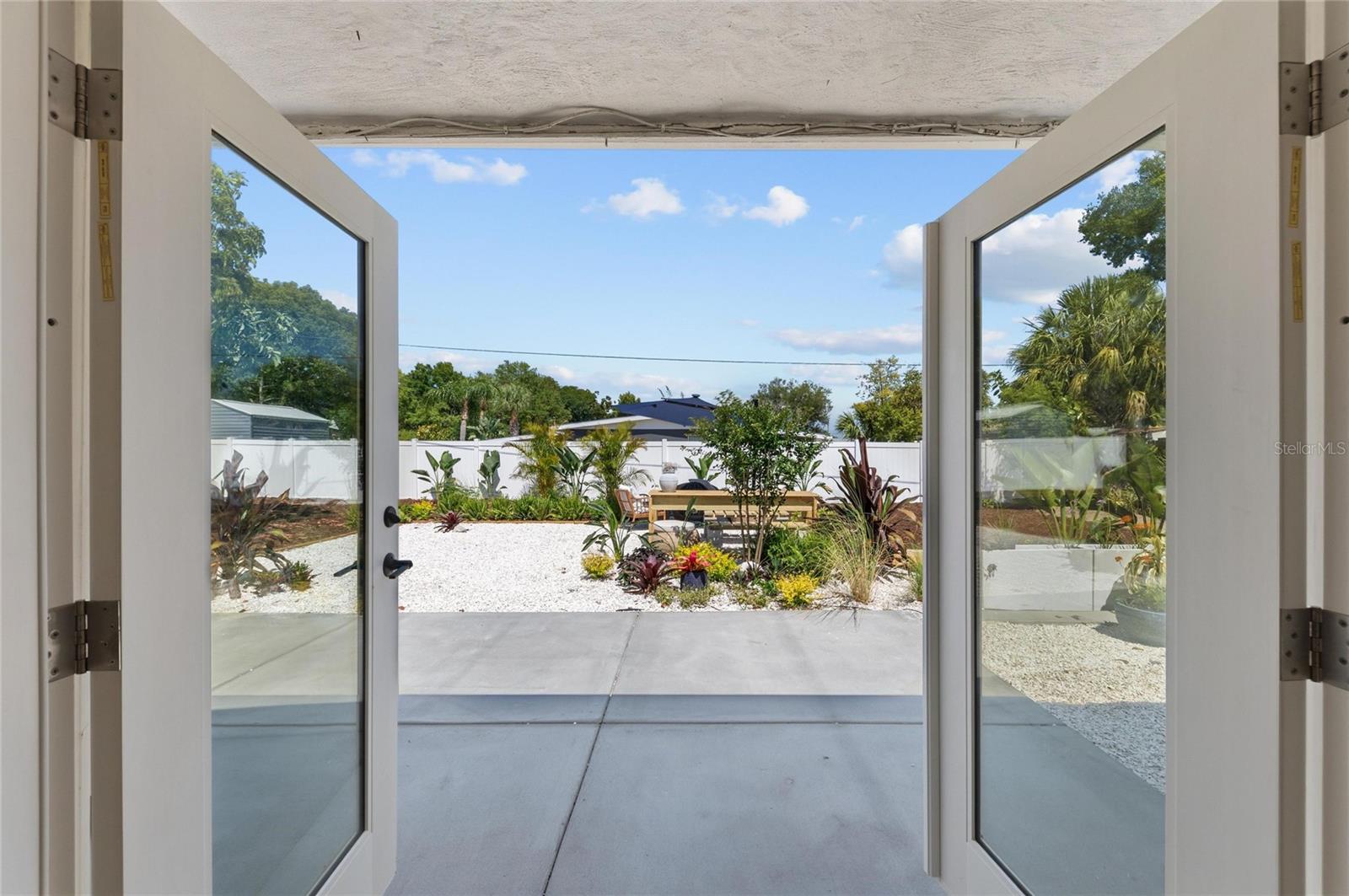 2513 CROTON AVE — photo 25
