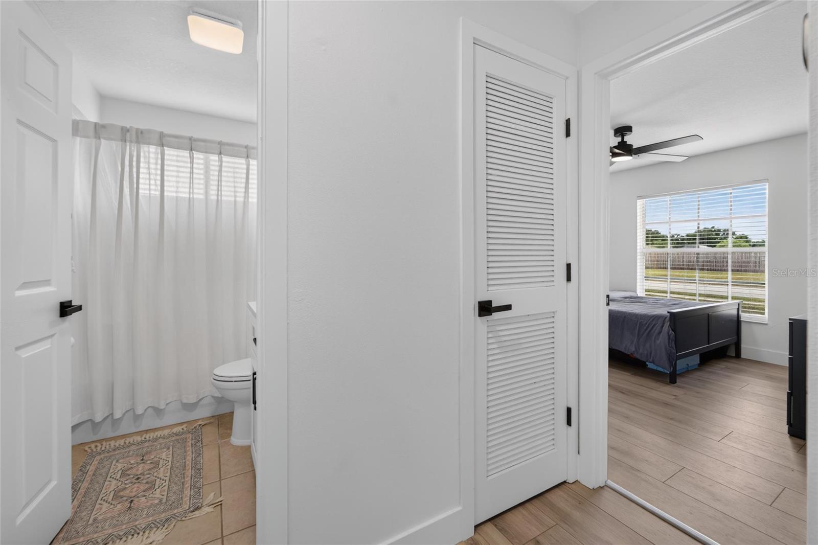 12124 COLONIAL ESTATES LN — photo 27