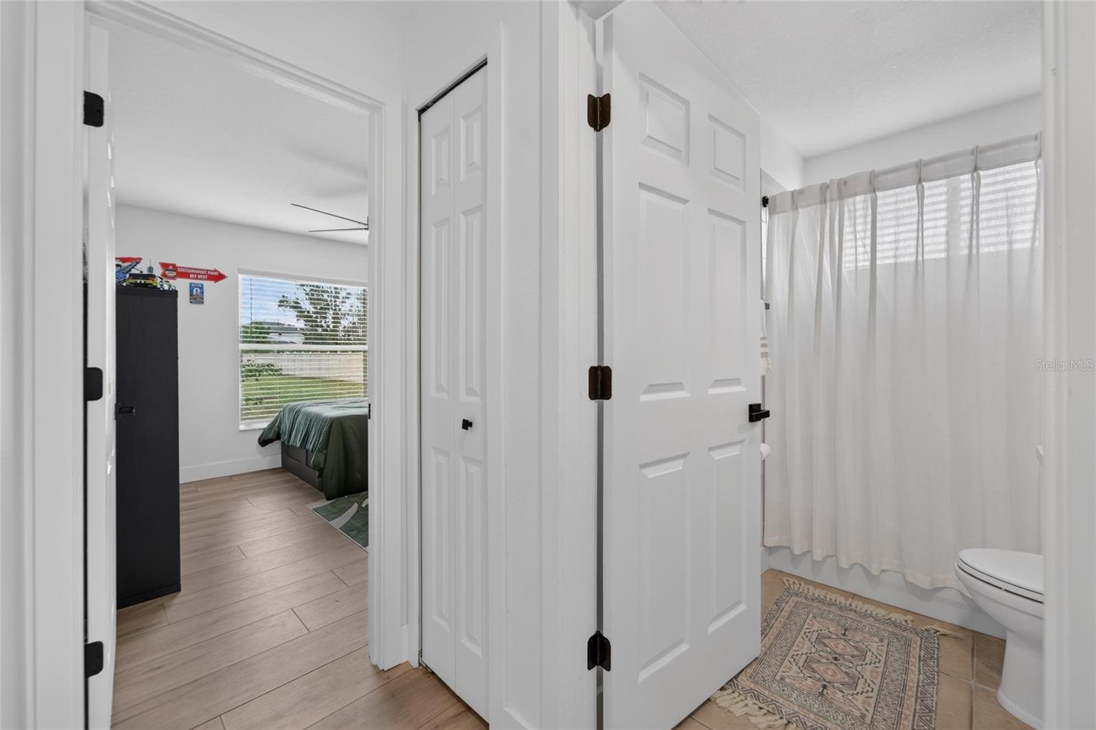 12124 COLONIAL ESTATES LN — photo 28