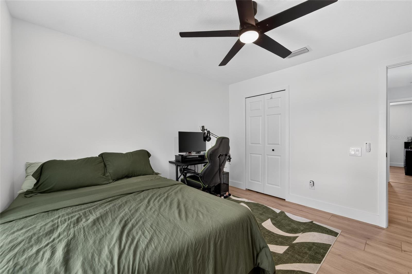 12124 COLONIAL ESTATES LN — photo 34
