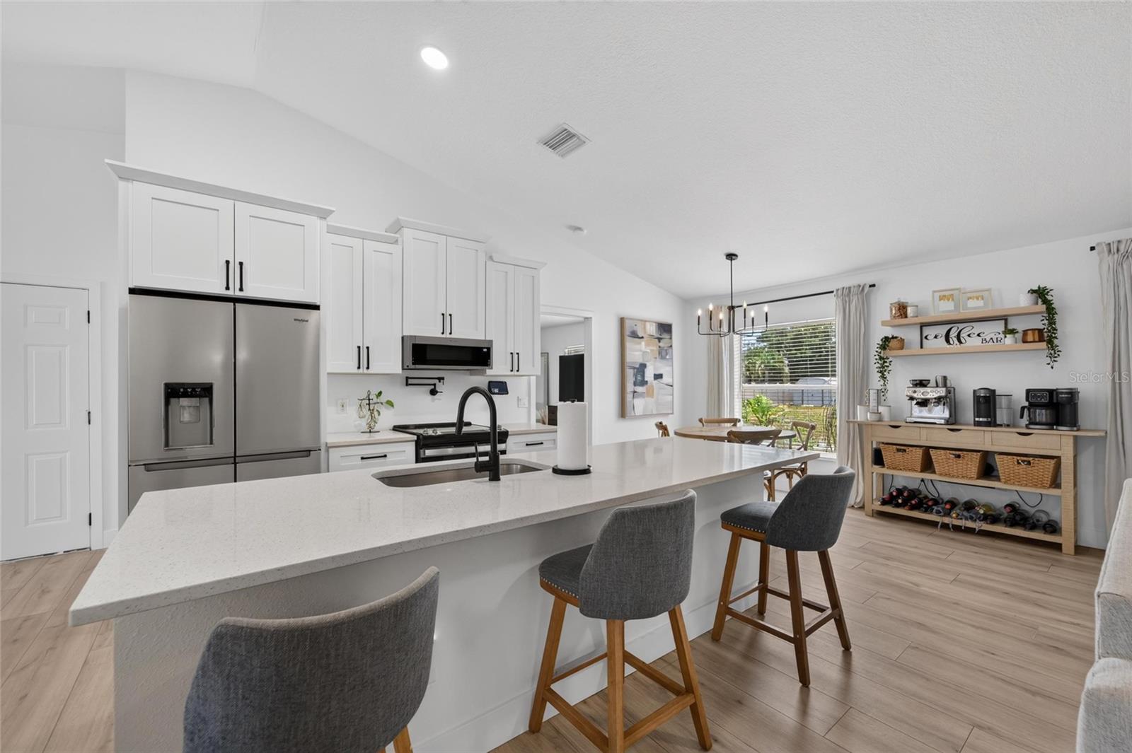 12124 COLONIAL ESTATES LN — photo 14
