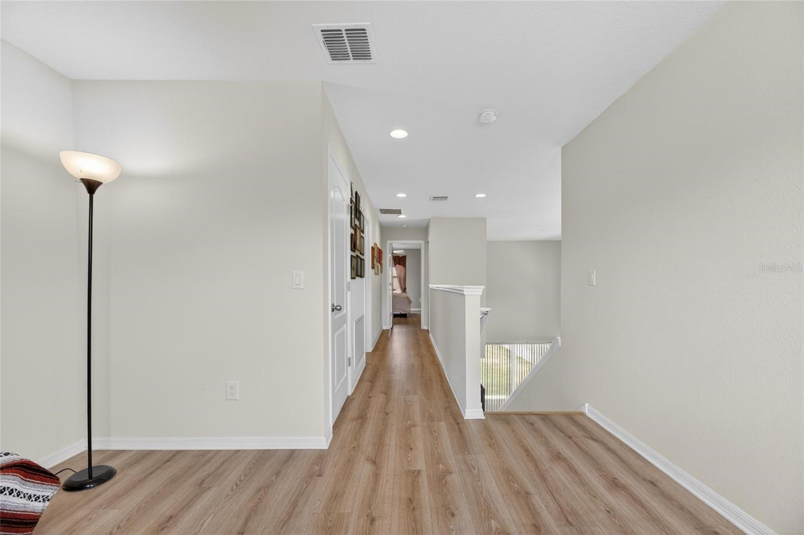 2130 BROADWAY VIEW AVE — photo 25