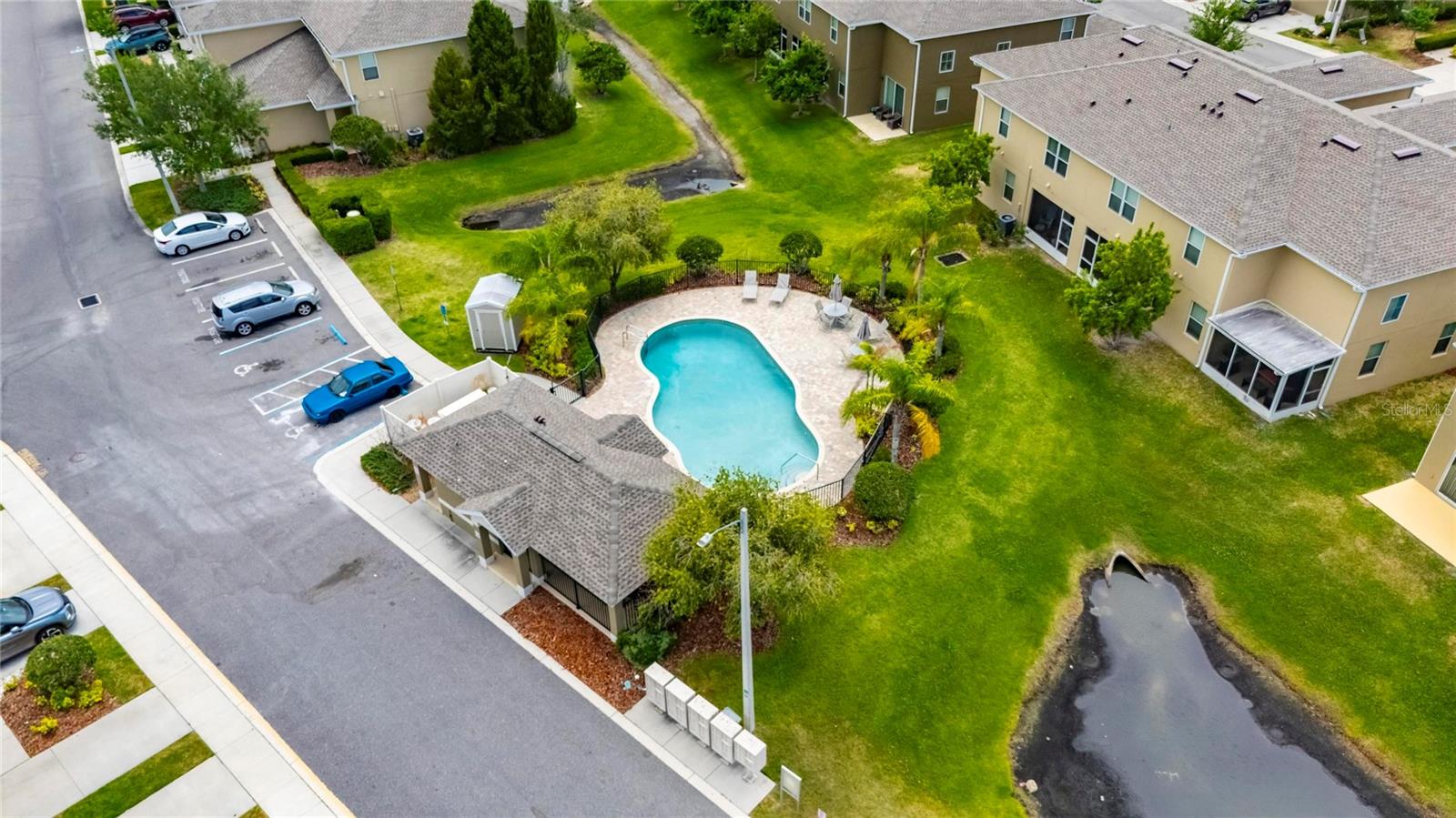 2130 BROADWAY VIEW AVE — photo 37