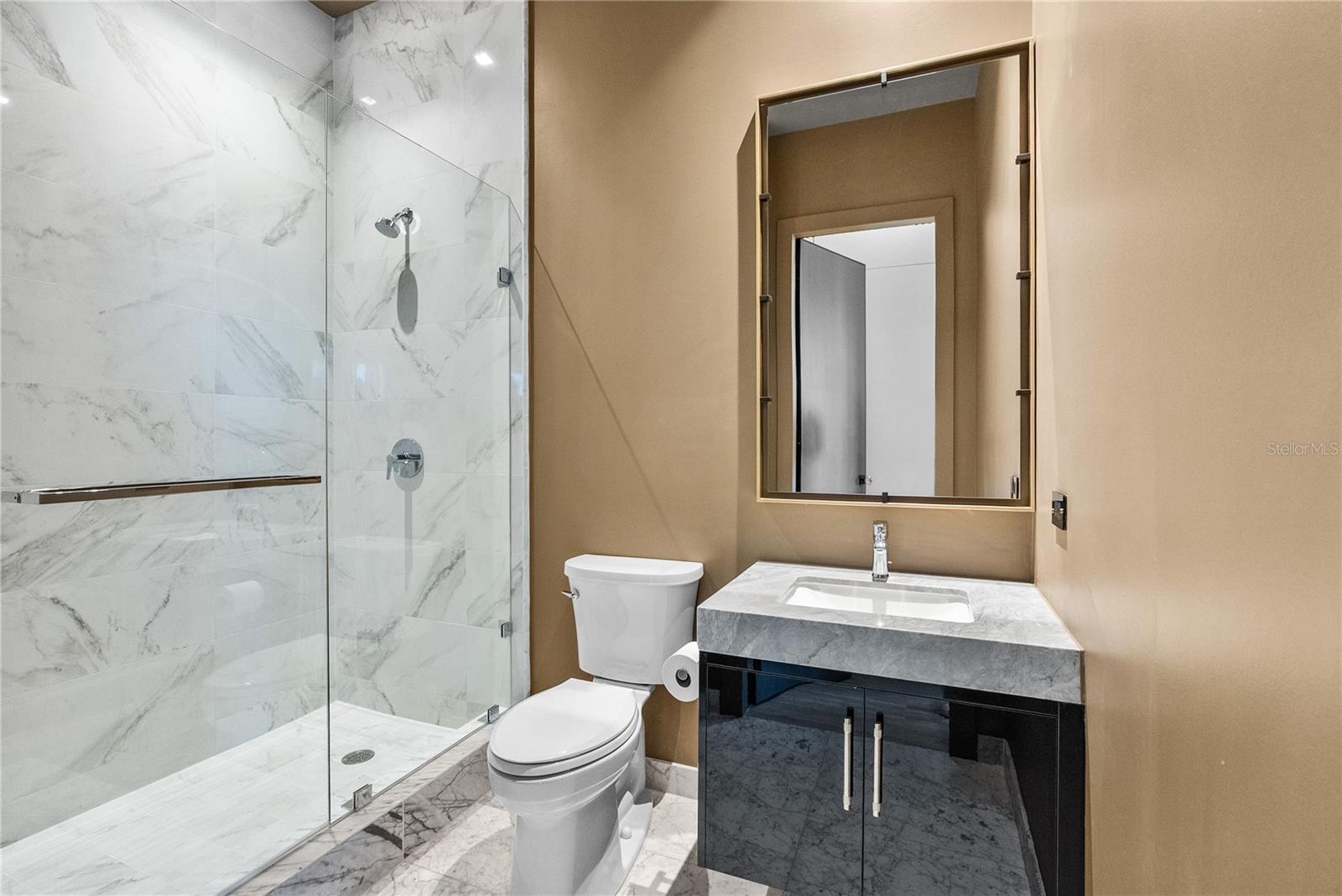 3020 W SANTIAGO ST #1 — photo 46