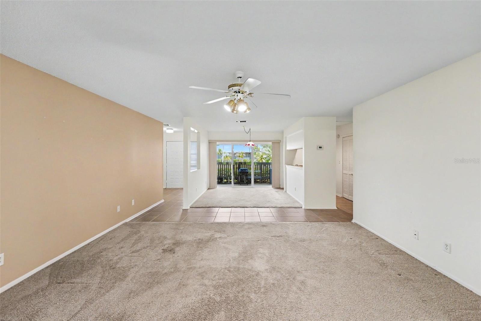 230 BALSAM DR — photo 6