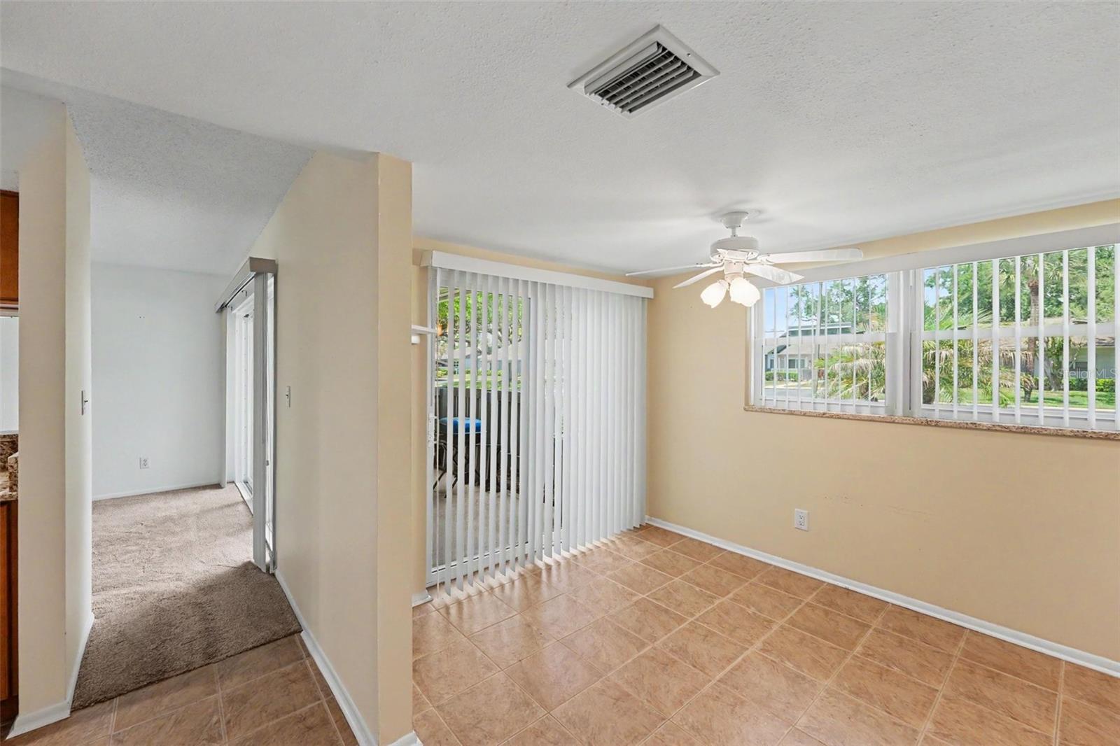 230 BALSAM DR — photo 18