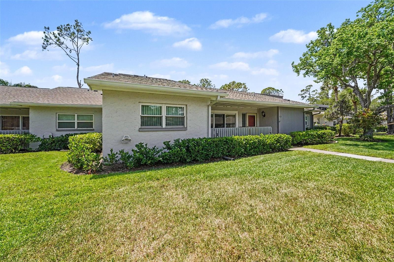 230 BALSAM DR — photo 3