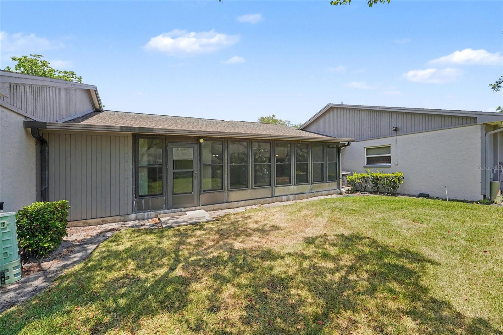 230 BALSAM DR — photo 30