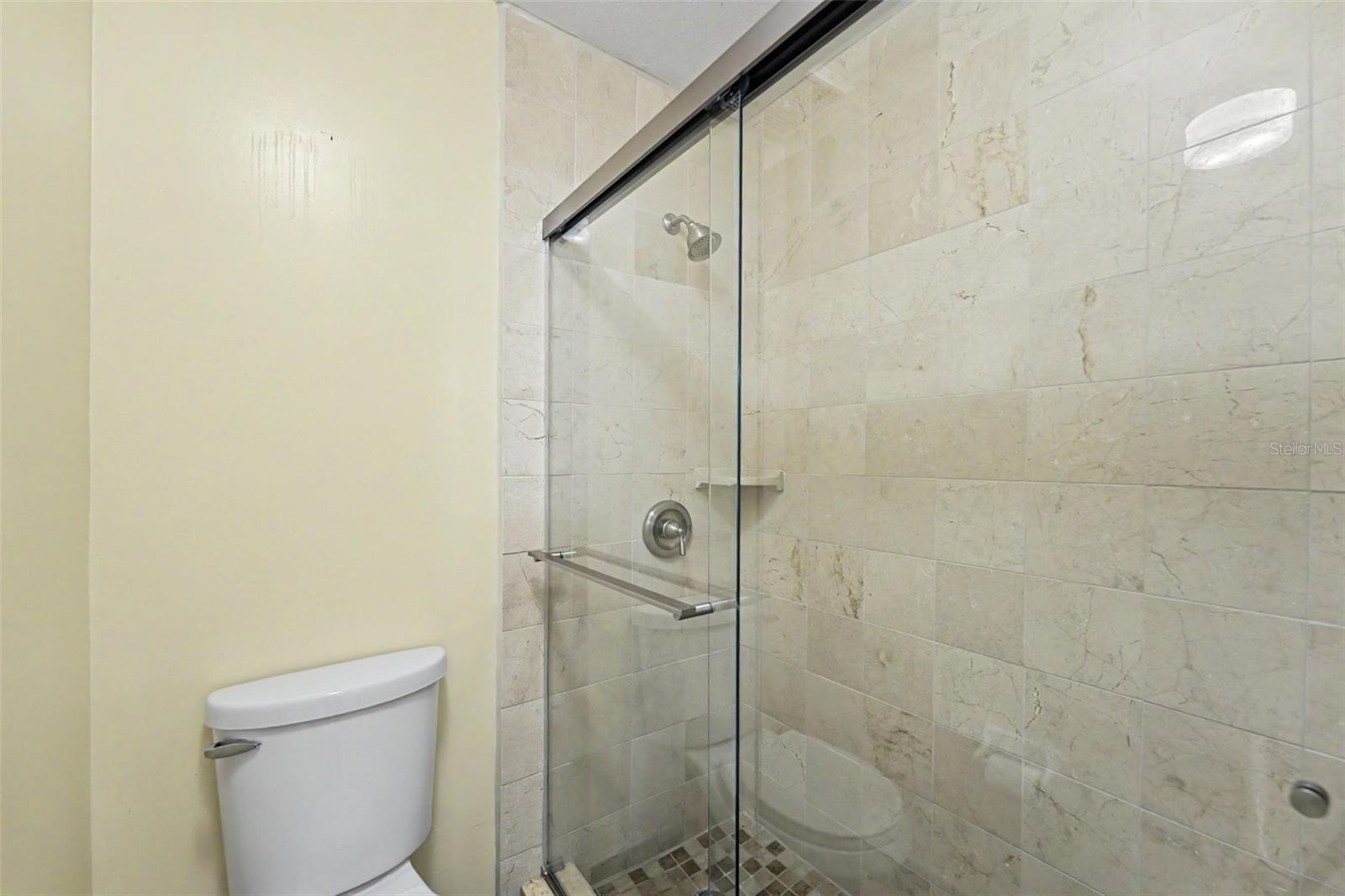 230 BALSAM DR — photo 22