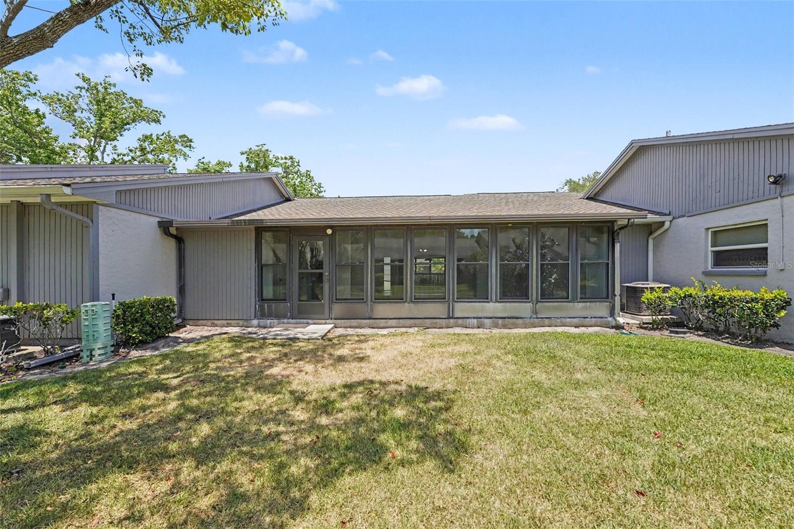 230 BALSAM DR — photo 28
