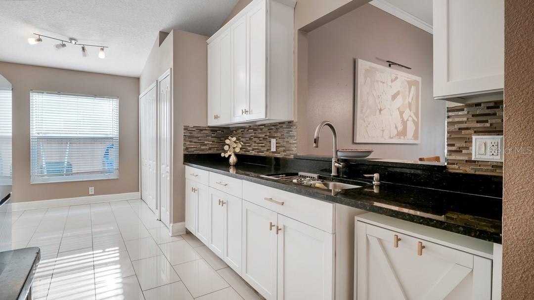 10510 EGRET HAVEN LN — photo 18