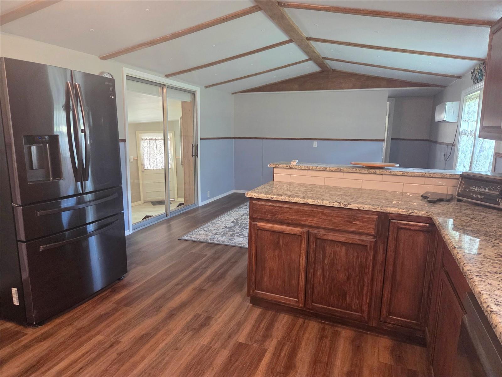 6504 WERNER AVE — photo 13