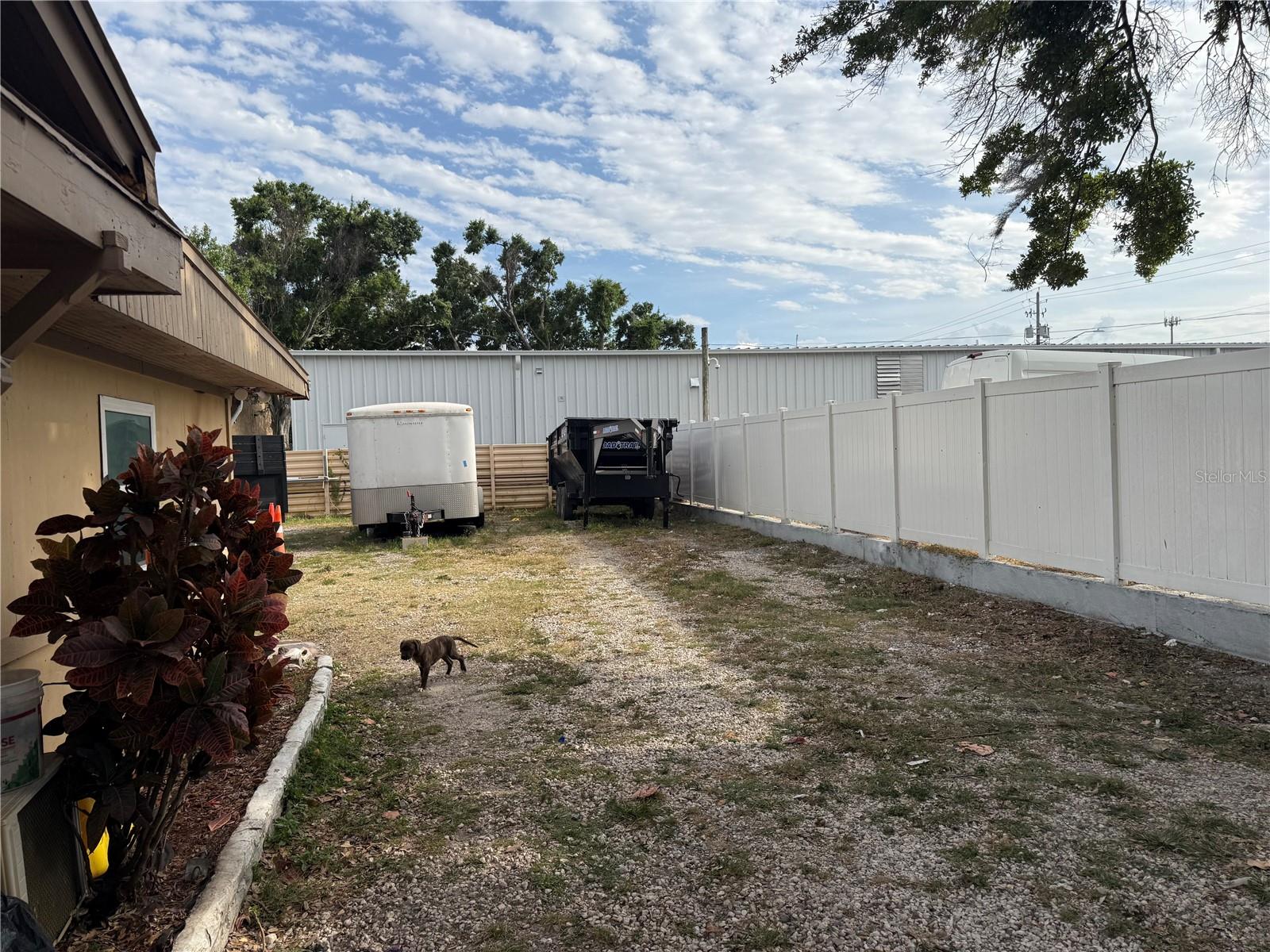 4106 W SOUTH AVE — photo 15