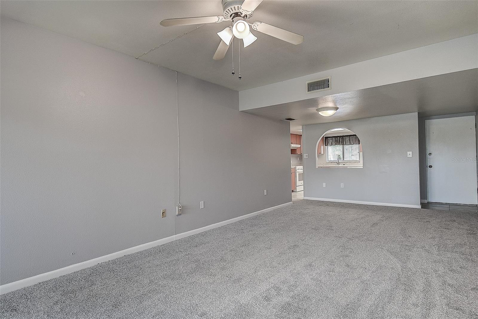 860 S VILLAGE DR N #106 — photo 4