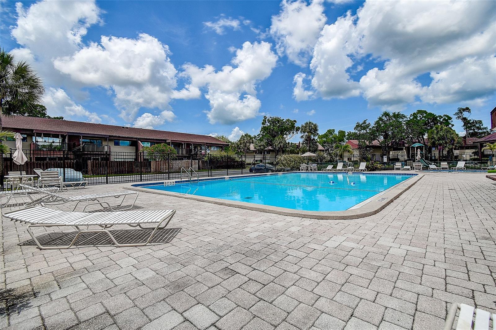 860 S VILLAGE DR N #106 — photo 33
