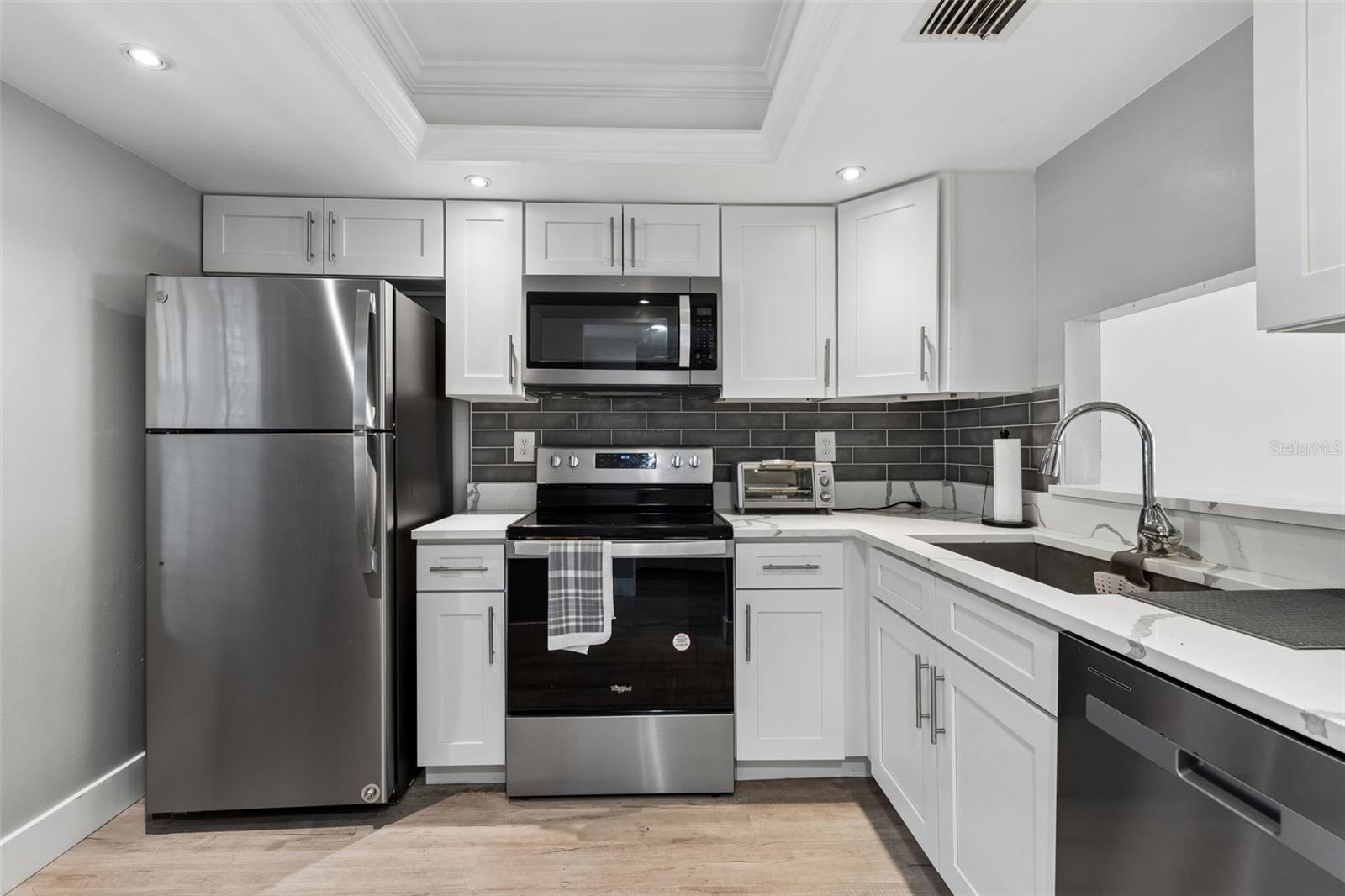 2460 NORTHSIDE DR #604 — photo 5