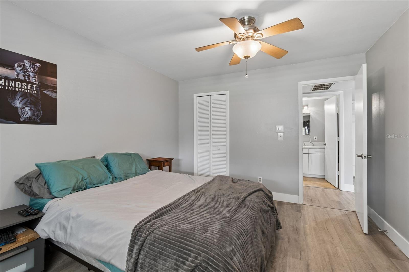 2460 NORTHSIDE DR #604 — photo 18