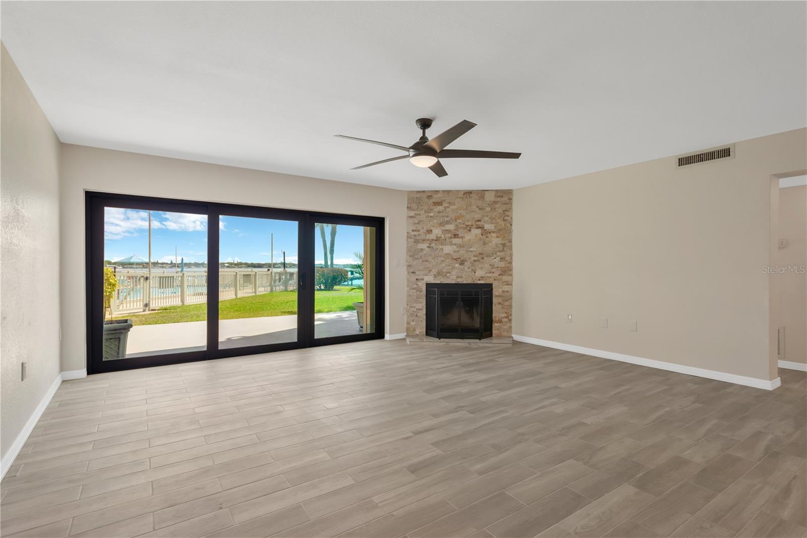 7520 SUNSHINE SKYWAY LN S #P5 — photo 20