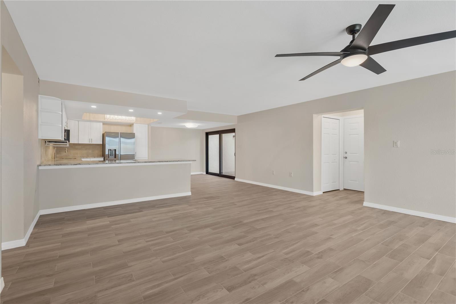 7520 SUNSHINE SKYWAY LN S #P5 — photo 21