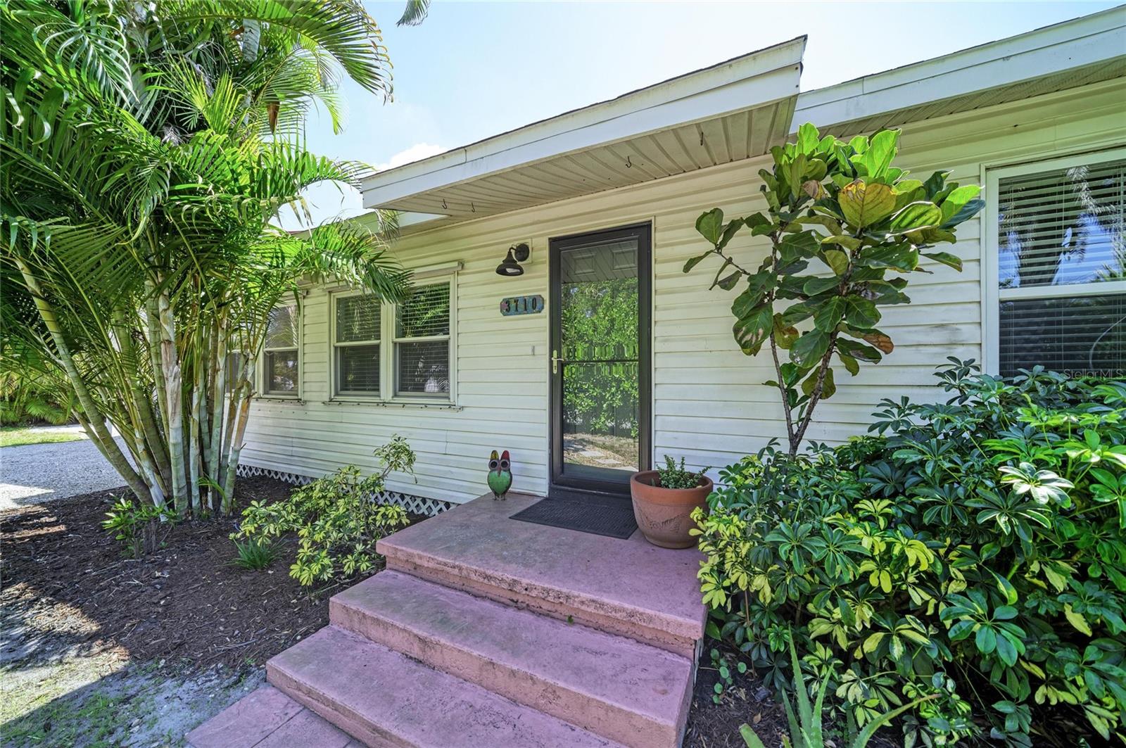 3710 RILMA AVE — photo 4