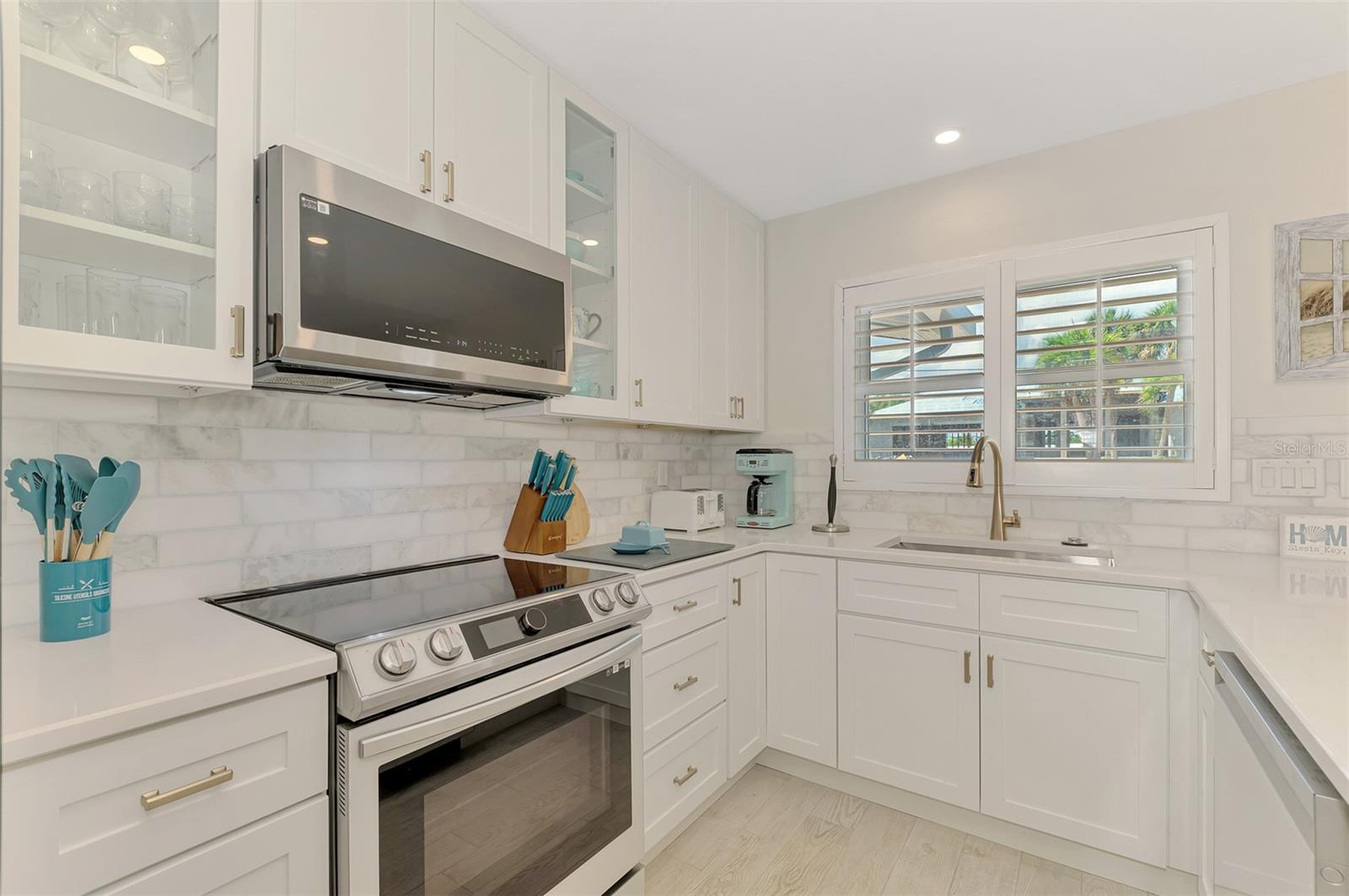 5628 CAPE LEYTE DR — photo 49