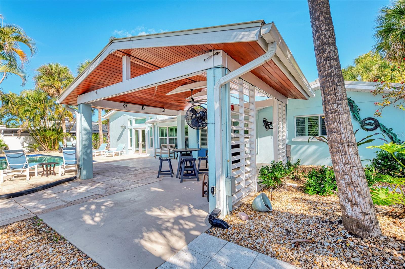 5628 CAPE LEYTE DR — photo 24