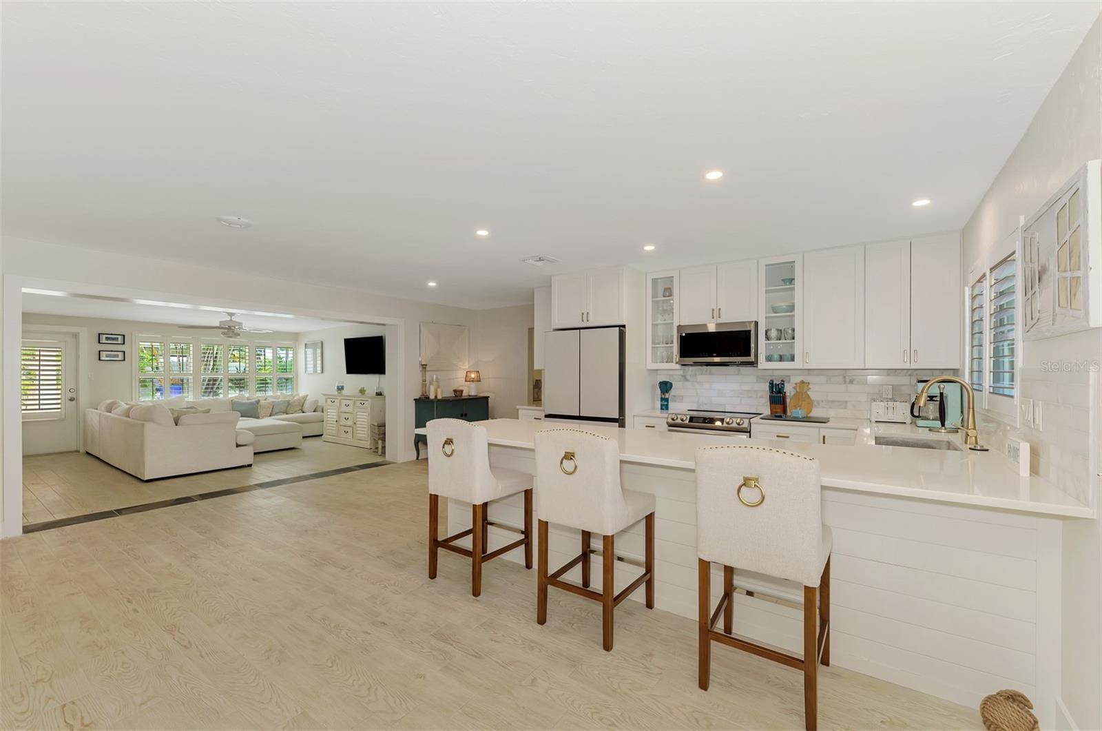 5628 CAPE LEYTE DR — photo 37