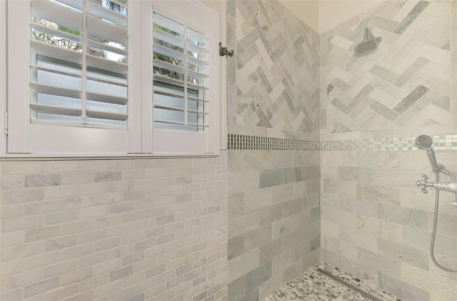5628 CAPE LEYTE DR — photo 60