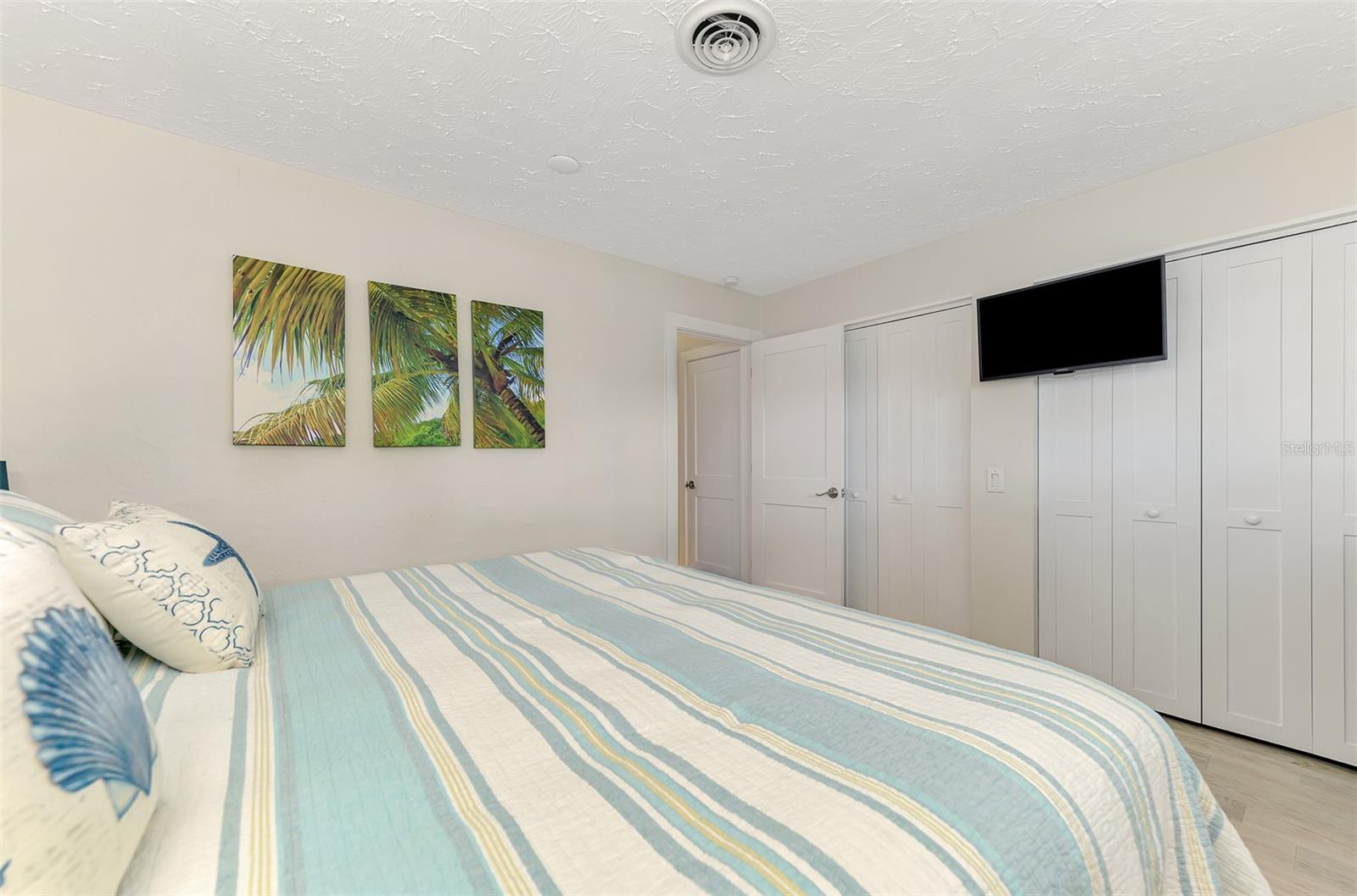 5628 CAPE LEYTE DR — photo 67