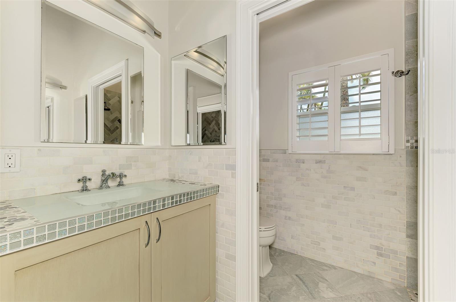 5628 CAPE LEYTE DR — photo 59