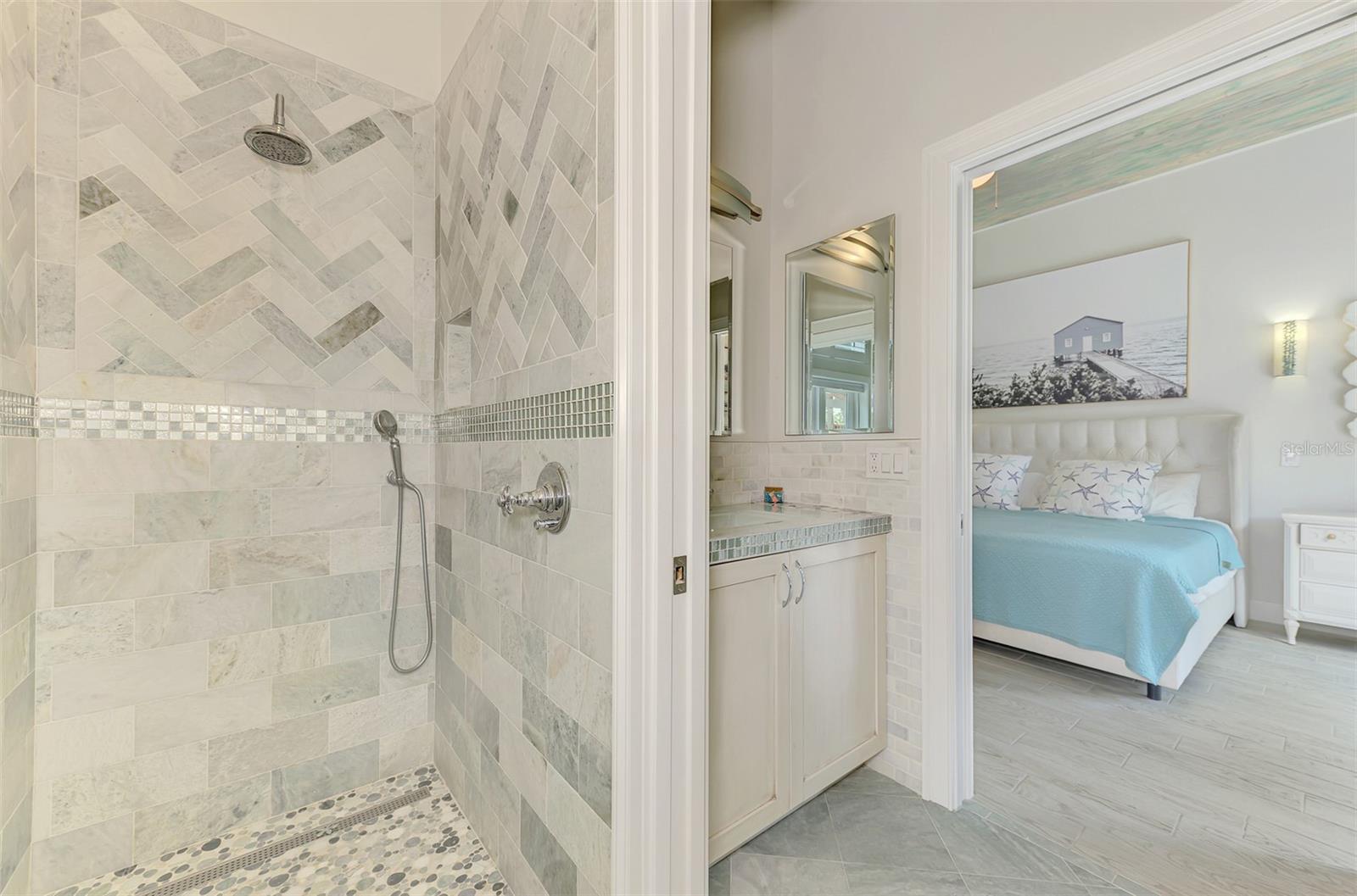5628 CAPE LEYTE DR — photo 61