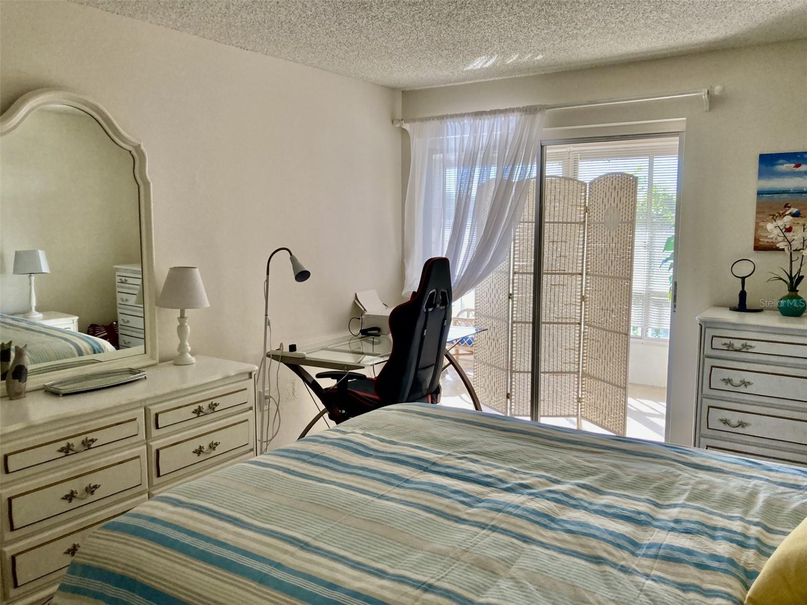 304 47TH AVENUE DR W #307 — photo 10