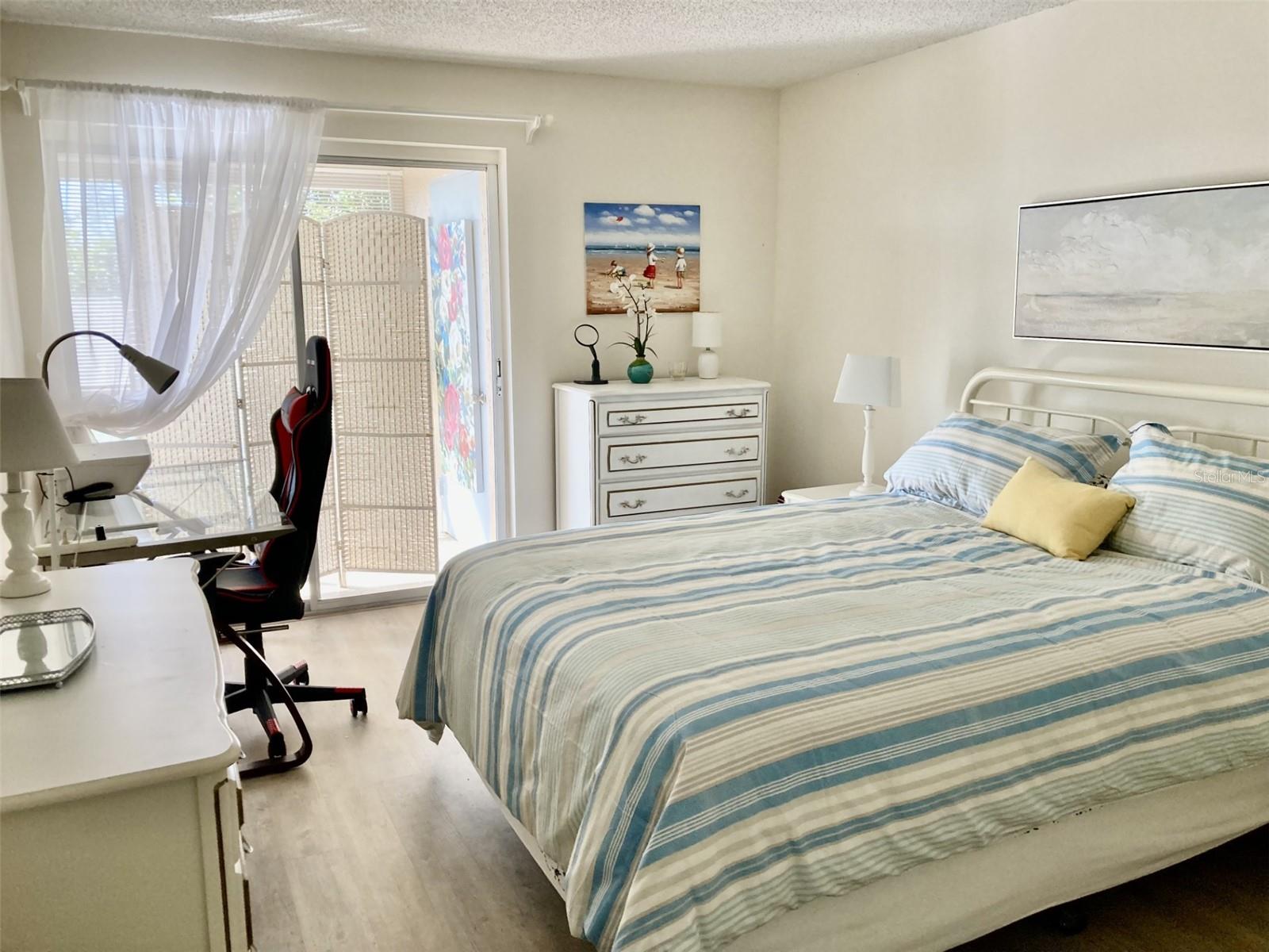 304 47TH AVENUE DR W #307 — photo 8